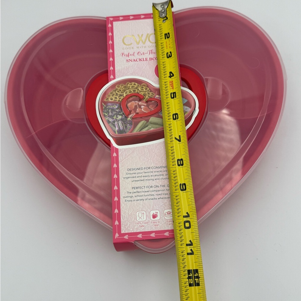 Valentines CWC Heart-Shaped Snackle Box - Picture 4 of 4